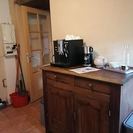 Frairie Du Divit Bed & Breakfast Понтиви Екстериор снимка