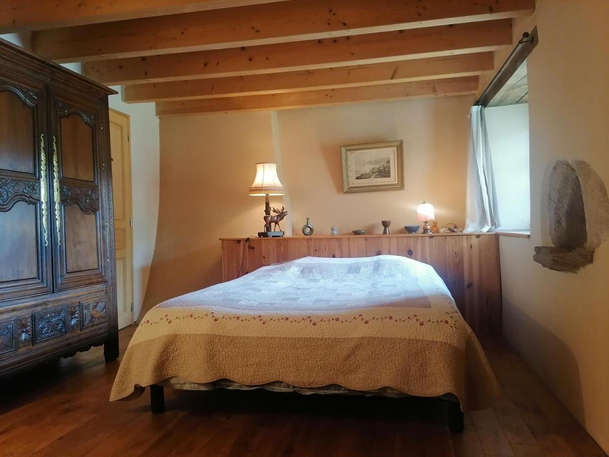 Frairie Du Divit Bed & Breakfast Понтиви Екстериор снимка